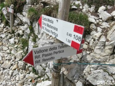 indicazione sentiero 108b Rifugio Passo Pertica Revolto