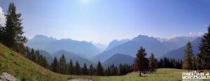 panorama Baita Col Mont sentiero 687